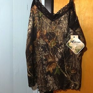Never been worn camo cami lace top